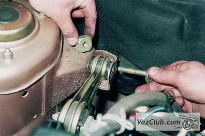 Замена опор / подушек двигателя ВАЗ 2114