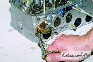 Снятие и разборка головки блока цилиндров впрыскового двигателя. ВАЗ 21213, 21214 (Нива)