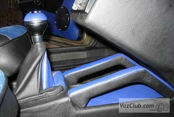 Ремонт крепления крышки багажника ВАЗ 2115