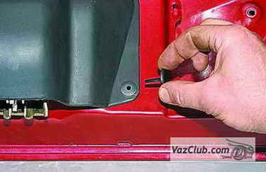 Как сделать открывание багажника ВАЗ 2114 с кнопки